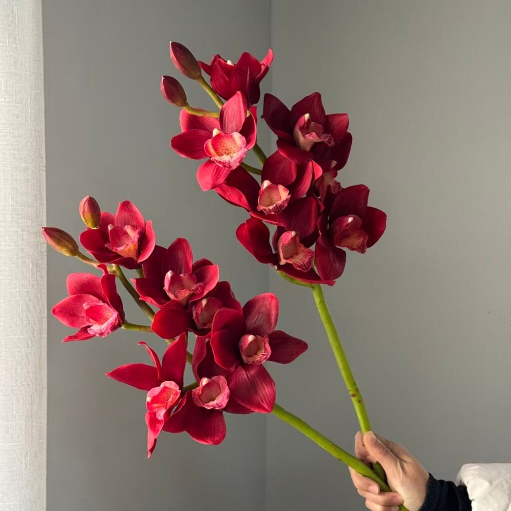 70cm 7-Head Luxurious Real Touch Cymbidium Artificial Flowers